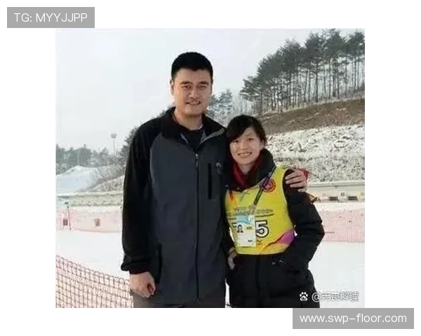 姚明从篮球场到人生舞台的传奇旅程与心灵成长